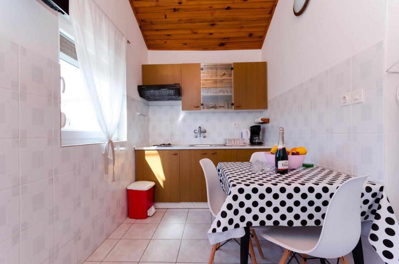 Apartments Anica F ロパール エクステリア 写真