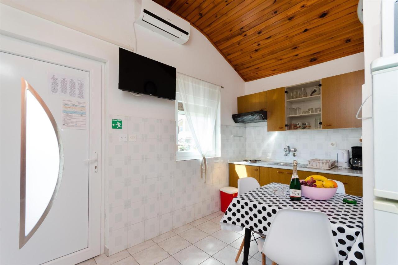 Apartments Anica F ロパール エクステリア 写真