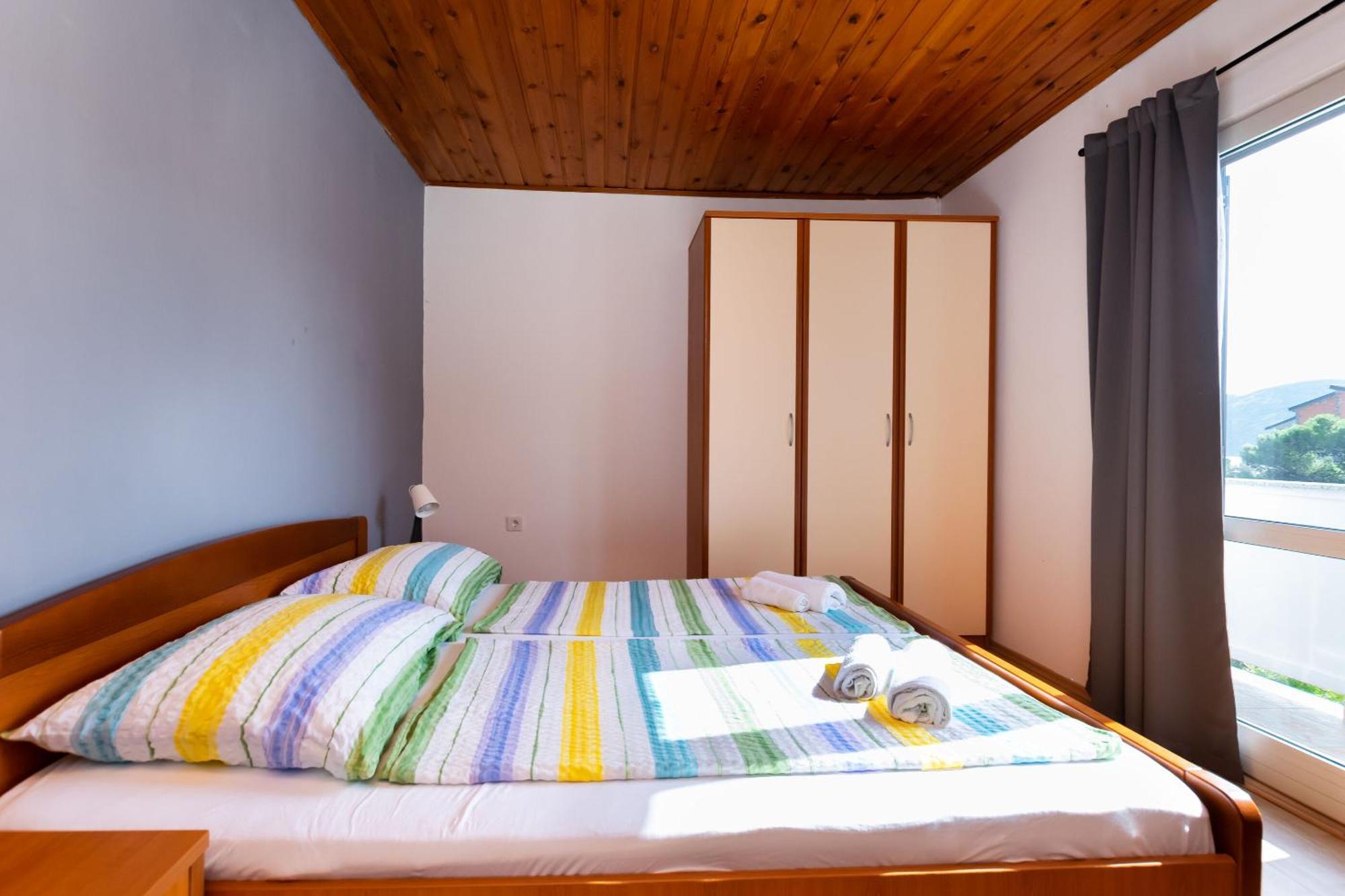 Apartments Anica F ロパール エクステリア 写真